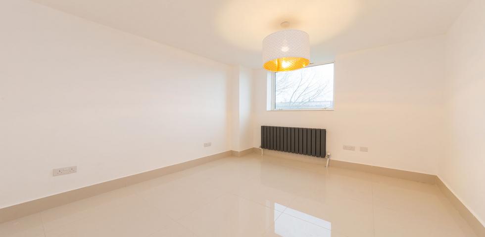 			LET, 2 Bedroom, 1 bath, 1 reception Flat			 Brondesbury Villas, KILBURN